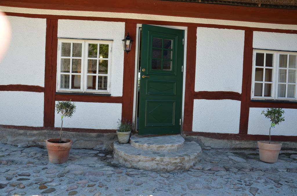 Kastanjegarden Pa Stenshuvud Kivik Bilik gambar